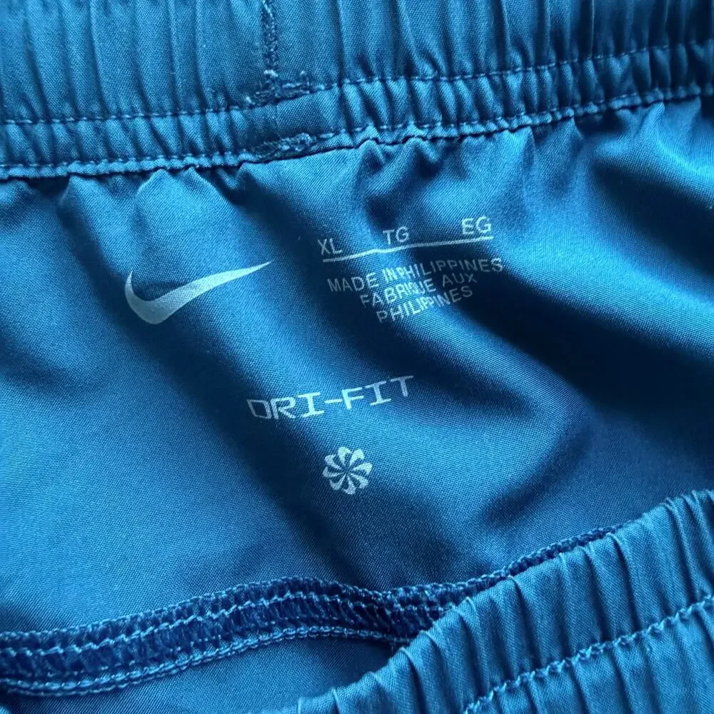 Nike Gym Shorts Men's XL Dri-Fit Form 7